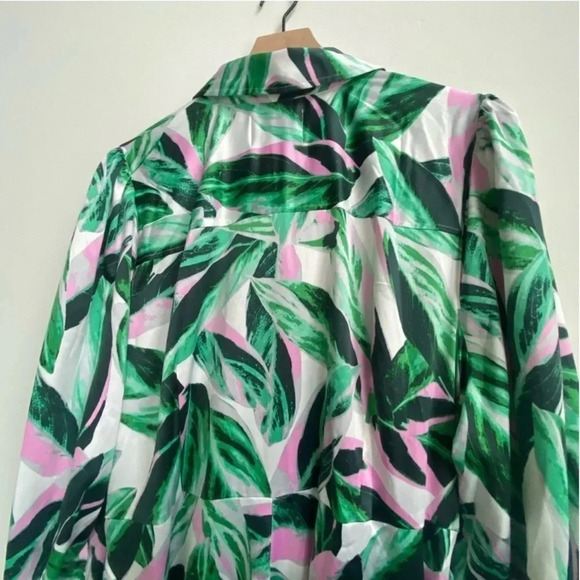 New BeautiCurve X Lane Bryant Palm Leaf Print ShirtDress
Button Dress Size 22 - Picture 7 of 15